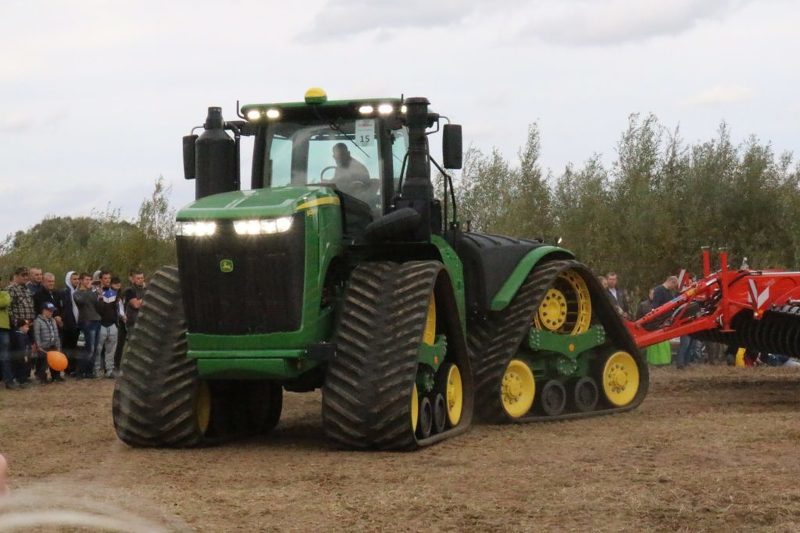 Техника для сельского хозяйства на выставке Agro Show 2019
