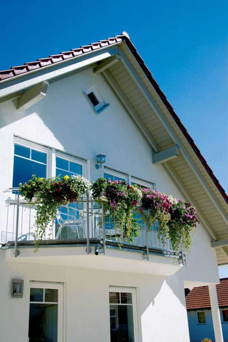 Украшаем балконы с GARDENA