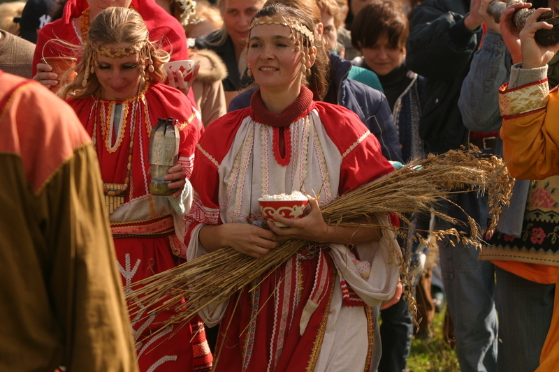 Народные гуляния на Осенины - Праздник урожая